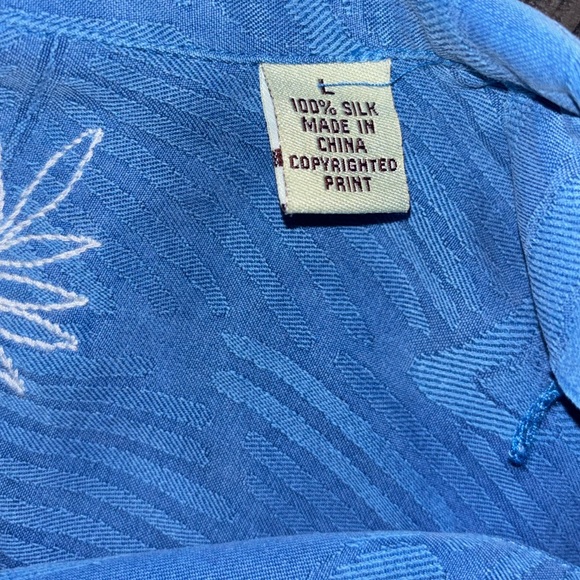 BEAUTIFUL Tommy BAHAMA Silk Shirt Sleeve Shirt SZ L - Picture 6 of 7